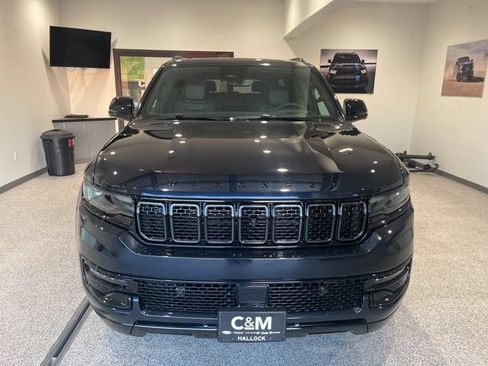 New 2025 Jeep Wagoneer Series II w/ Convenience Group I AWD/4WD image 2