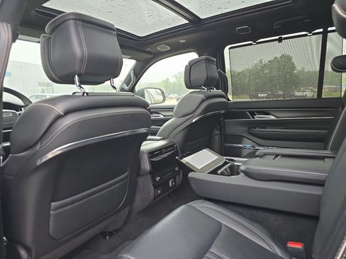 Used 2024 Jeep Grand Wagoneer L Series II w/ Quick Order Packagew 28T AWD/4WD image 15