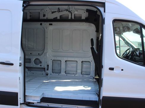 Used 2026 Ford Transit 250 148 High Roof RWD image 10