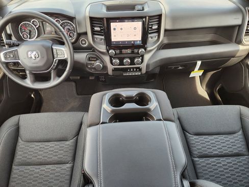 New 2026 RAM 1500 Express AWD/4WD image 21