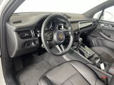 Certified 2024 Porsche Macan image 4
