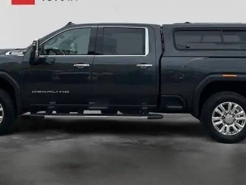 Used 2022 GMC Sierra 3500 Denali w/ Denali Ultimate Package AWD/4WD image 1