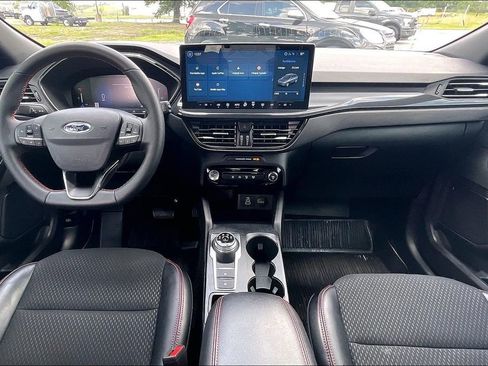 Used 2025 Ford Escape ST-Line w/ Tech Pack #1 FWD image 7