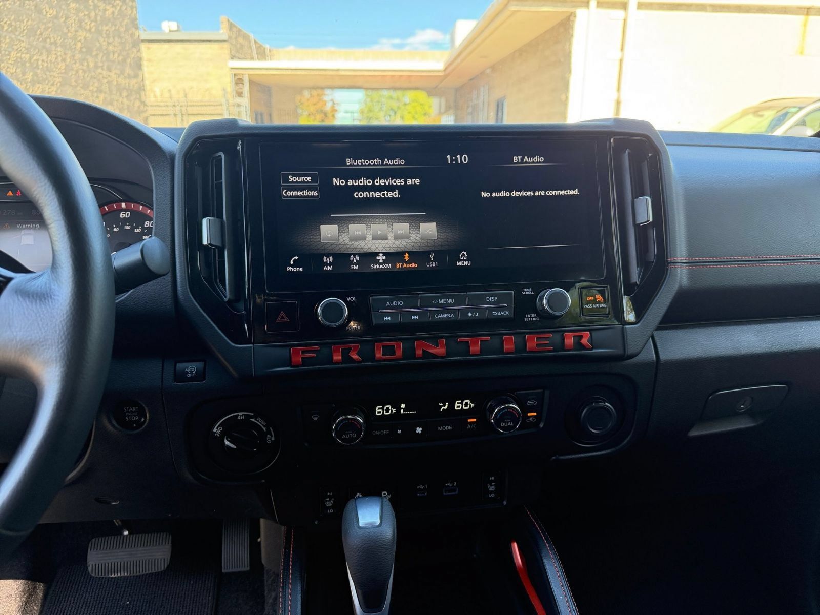 Used 2026 Nissan Frontier PRO-4X AWD/4WD image 16