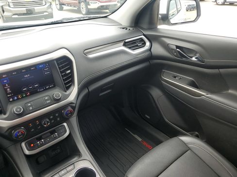Used 2023 GMC Acadia SLT FWD image 11