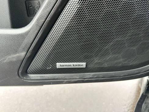 Certified 2025 Subaru Outback Limited image 34