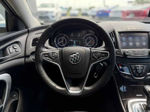 Used 2016 Buick Regal AWD image 11