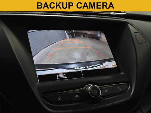 Used 2023 Chevrolet TrailBlazer LS FWD image 5