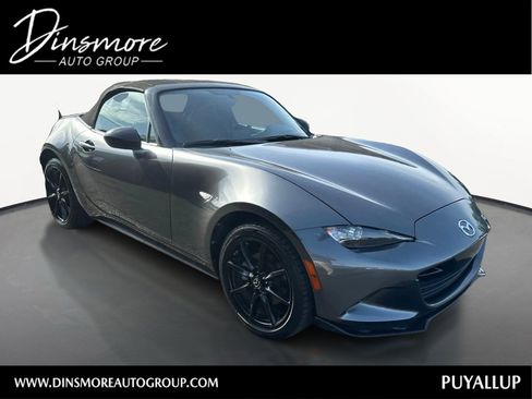 Used 2019 MAZDA MX-5 Miata Club RWD image 1