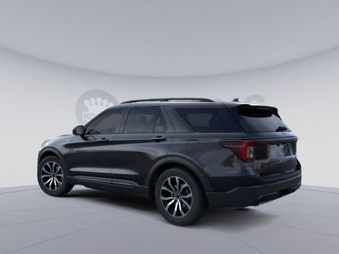 New 2026 Ford Explorer ST-Line image 5
