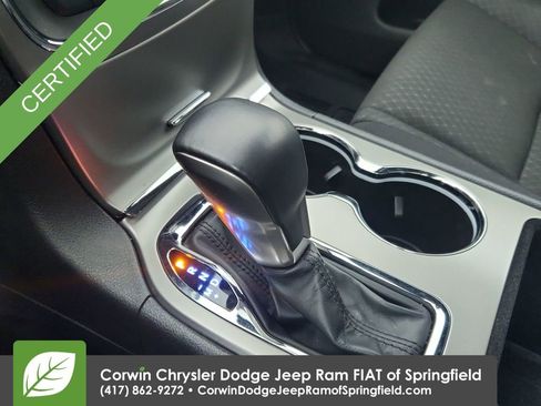 Used 2021 Jeep Grand Cherokee Laredo AWD/4WD image 28