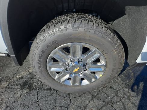 New 2026 Chevrolet Silverado 3500 High Country w/ High Country Premium Package image 9