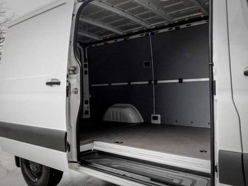New 2026 Mercedes-Benz Sprinter 2500 image 10
