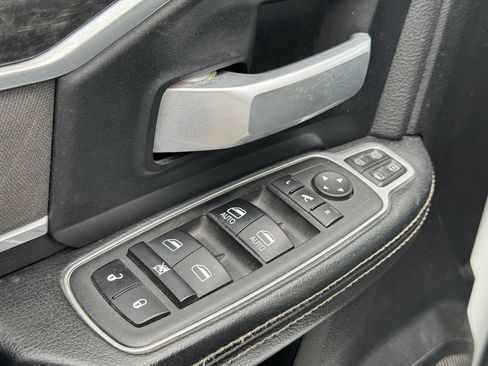 Used 2024 RAM 2500 Big Horn w/ Off Road Package AWD/4WD image 9