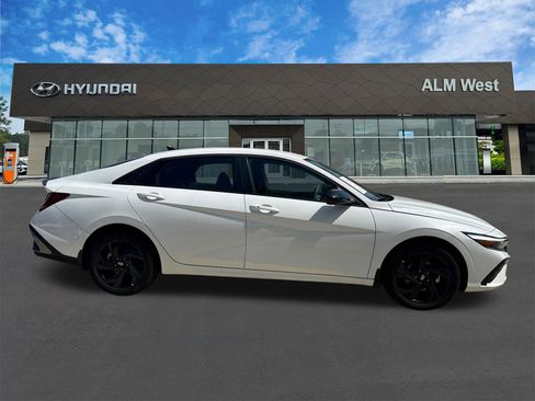 Certified 2026 Hyundai Elantra Sport FWD image 4