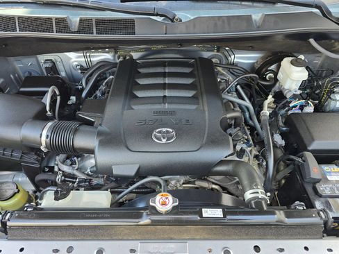 Used 2019 Toyota Tundra SR5 w/ SR5 Upgrade Package RWD image 32
