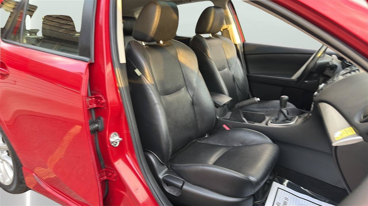 Used 2012 MAZDA MAZDA3 s Grand Touring w/ Tech Pkg FWD image 14