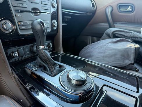 Used 2020 Nissan Armada Platinum w/ Platinum Reserve Package image 19