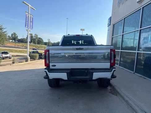 Used 2023 Ford F250 Platinum AWD/4WD image 6