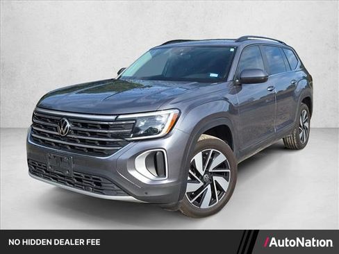 Used 2024 Volkswagen Atlas SE w/ Panoramic Sunroof Package FWD image 1