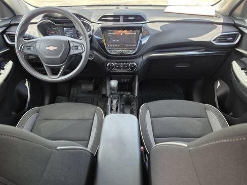 Used 2023 Chevrolet TrailBlazer LT w/ Convenience Package AWD/4WD image 14