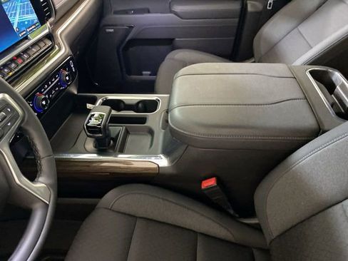 Used 2025 Chevrolet Silverado 1500 LT Trail Boss w/ Convenience Package II image 44