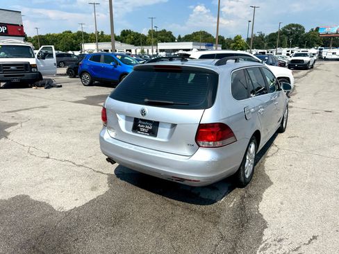 Used 2014 Volkswagen Jetta TDI image 3