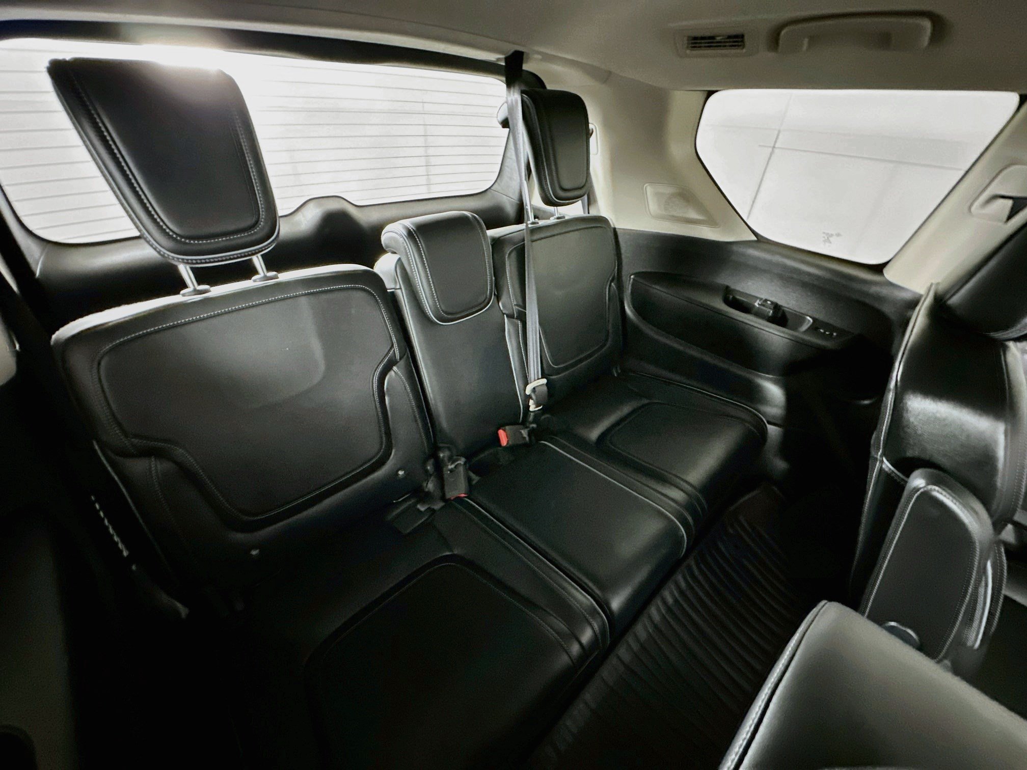Used 2025 INFINITI QX80 Luxe AWD/4WD image 29