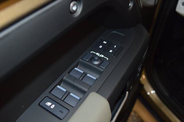 New 2026 Land Rover Defender 110 S AWD/4WD image 18