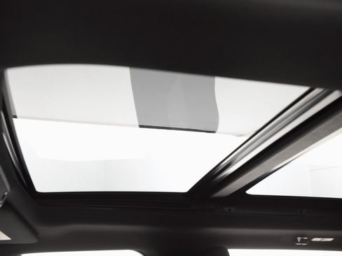 Used 2016 Ford F150 Lariat w/ Equipment Group 502A Luxury image 32