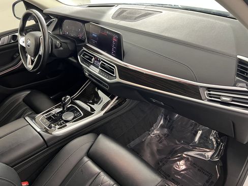 Used 2020 BMW X7 xDrive40i w/ Premium Package image 27