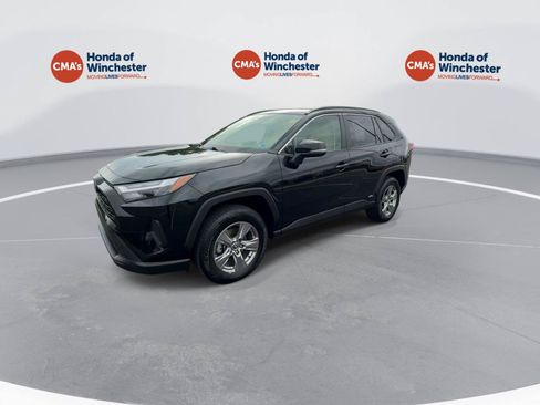 Used 2023 Toyota RAV4 XLE w/ Convenience Package AWD/4WD image 4