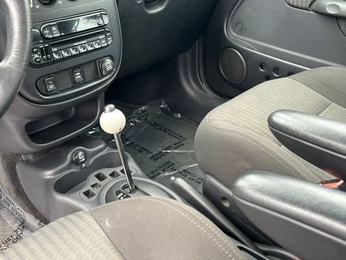 Used 2005 Chrysler PT Cruiser Touring image 15