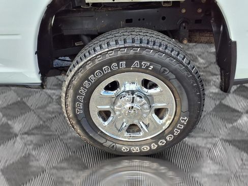 Used 2024 RAM 2500 Tradesman w/ Chrome Appearance Group AWD/4WD image 20
