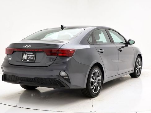 Used 2024 Kia Forte LXS image 9