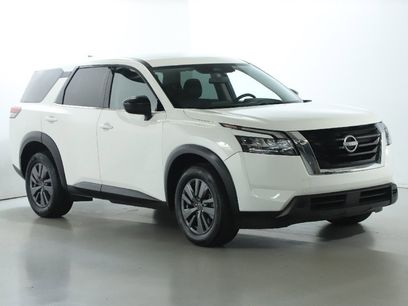 Used 2024 Nissan Pathfinder S