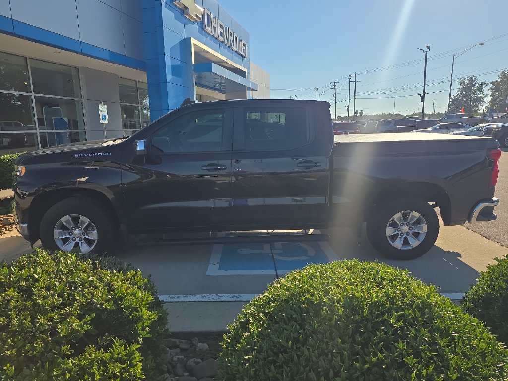 Used 2019 Chevrolet Silverado 1500 LT w/ All-Star Edition AWD/4WD image 6