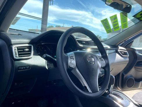 Used 2015 Nissan Rogue S image 13