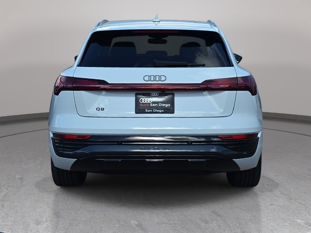 Used 2024 Audi Q8 e-tron Premium Plus AWD/4WD image 7