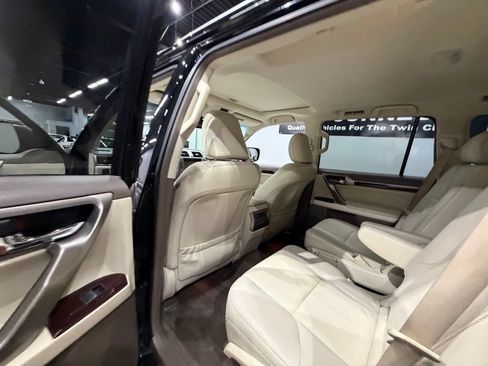 Used 2017 Lexus GX 460 Premium AWD/4WD image 22