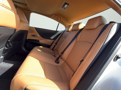 New 2025 Lexus ES 350 350 image 10