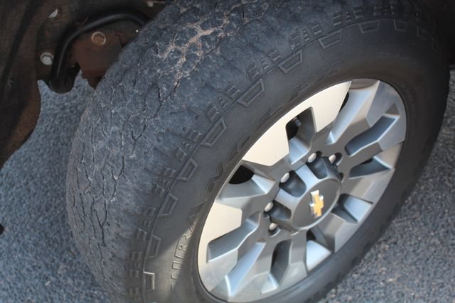 Used 2024 Chevrolet Silverado 2500 Custom w/ Custom Value Package AWD/4WD image 11