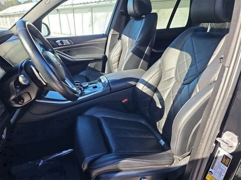 Used 2023 BMW X5 xDrive40i w/ Premium Package image 5