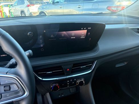 Used 2025 Buick Encore GX Preferred image 18