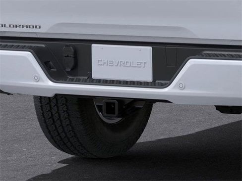 New 2025 Chevrolet Colorado LT w/ LT Convenience Package image 14