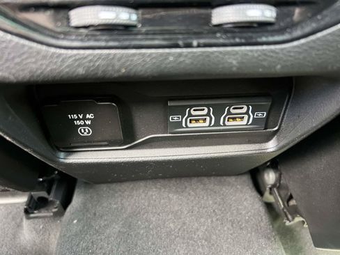 Used 2022 Jeep Grand Cherokee Altitude AWD/4WD image 12