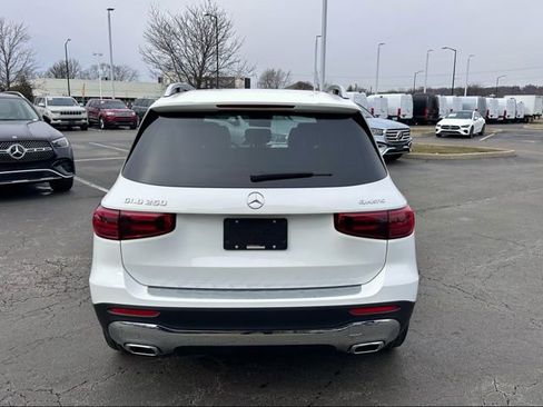 New 2026 Mercedes-Benz GLB 250 4MATIC image 8