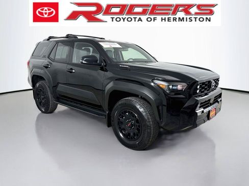 Certified 2025 Toyota 4Runner TRD Off-Road AWD/4WD image 1