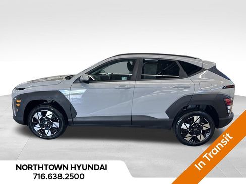 Used 2024 Hyundai Kona SEL w/ Convenience Package AWD/4WD image 3