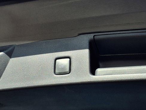 Used 2022 Ford Escape SE w/ Convenience Package image 21